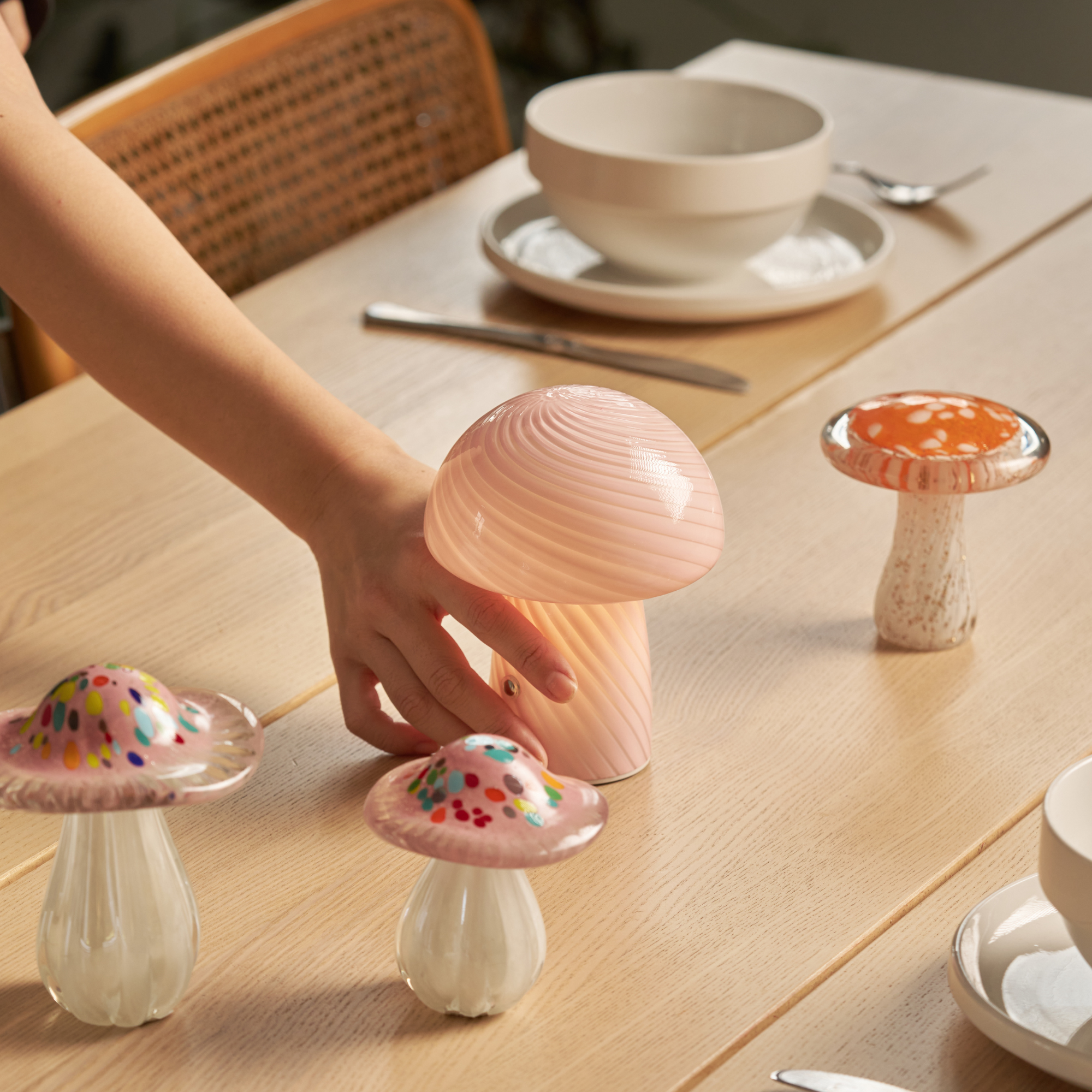 Portable Mini Glass Mushroom Lamp, Pink