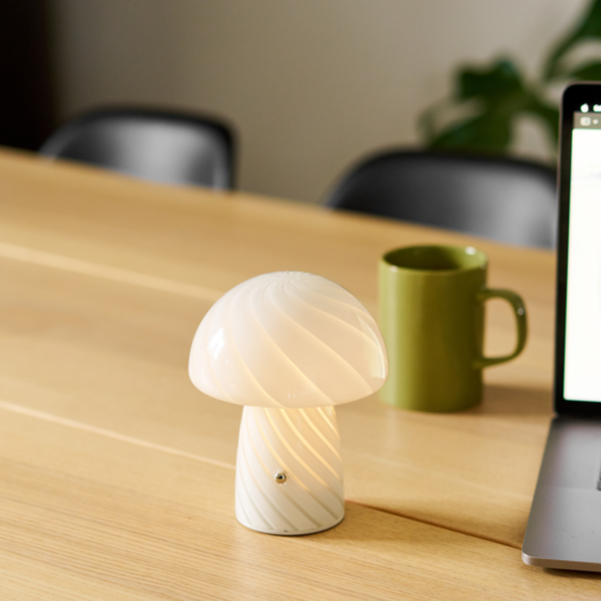Portable Mini Glass Mushroom Lamp, White